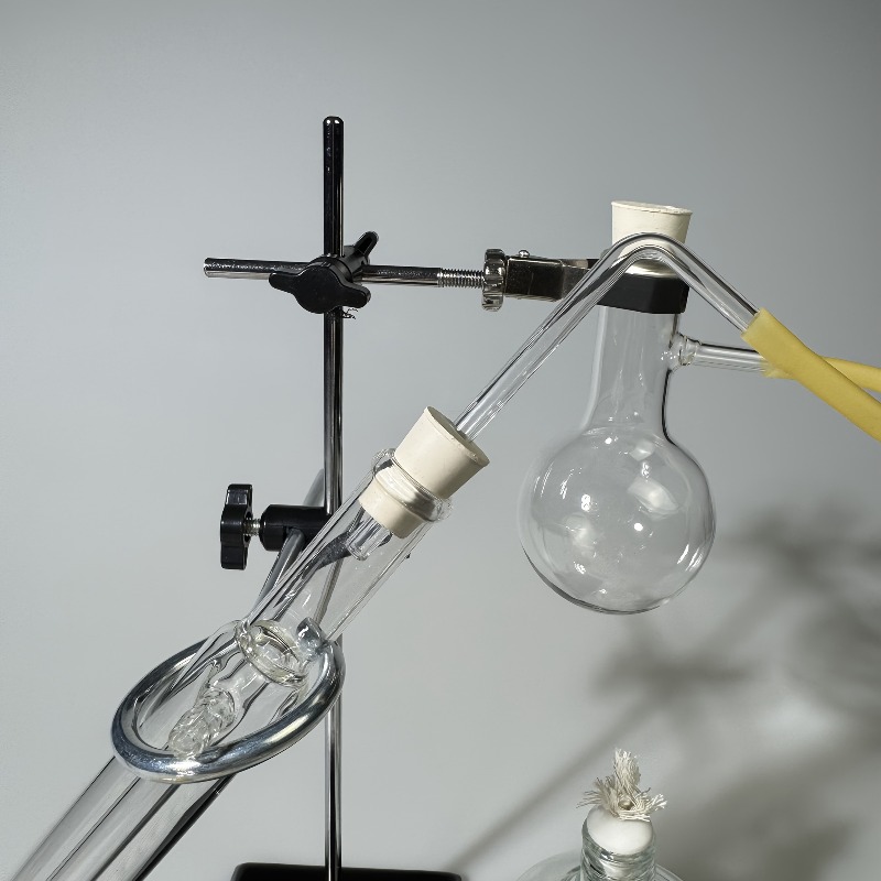 家庭用蒸留装置セット 家庭用蒸留器 エッセンシャルオイル、密 - Science Kit のレビューと価格